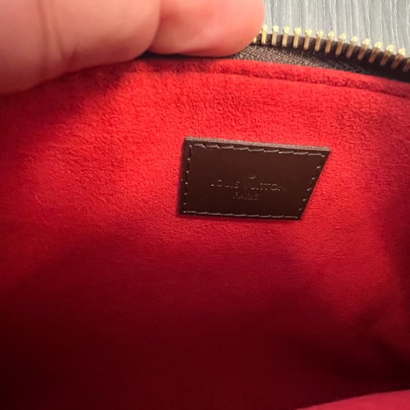 Louis Vuitton crossbody bag - Picture 3 of 8